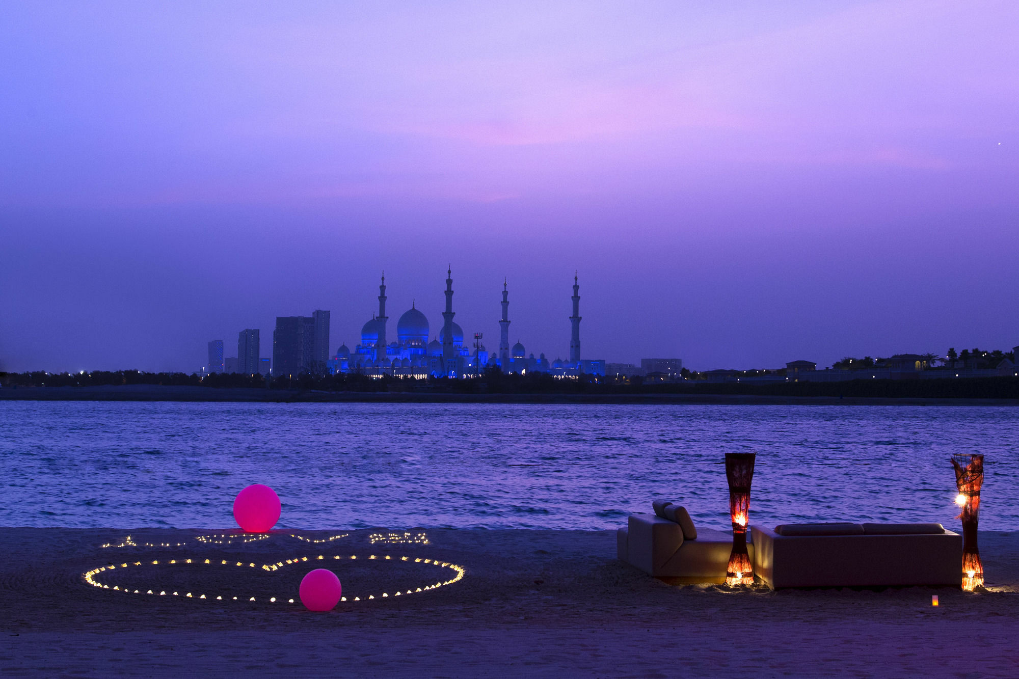 Shangri-La Hotel Apartments Qaryat Al Beri Abu Dabi Dış mekan fotoğraf